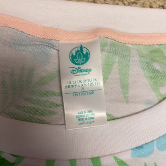 Disney Summer Print Womens - Picture 2 of 3